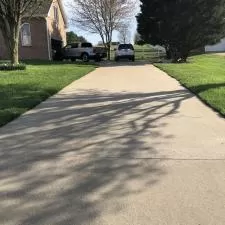 Pergola and Driveway Cleaning on Southpoint Dr in Clarksville, TN 3